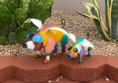 Cerdo volador multicolor pintado a mano con alas arte patio decoración jardín Foto 1 de 4