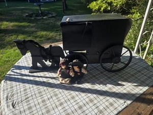 Vintage handgefertigtes Holzspielzeug Amish Pferdebuggy mit Puppen und Hauben - Bild 1 von 20
