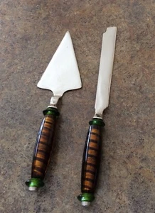 Schönes buntes Kunstglasgriff Kuchenmesser, Servierstück 2-teiliges Set, - Bild 1 von 1
