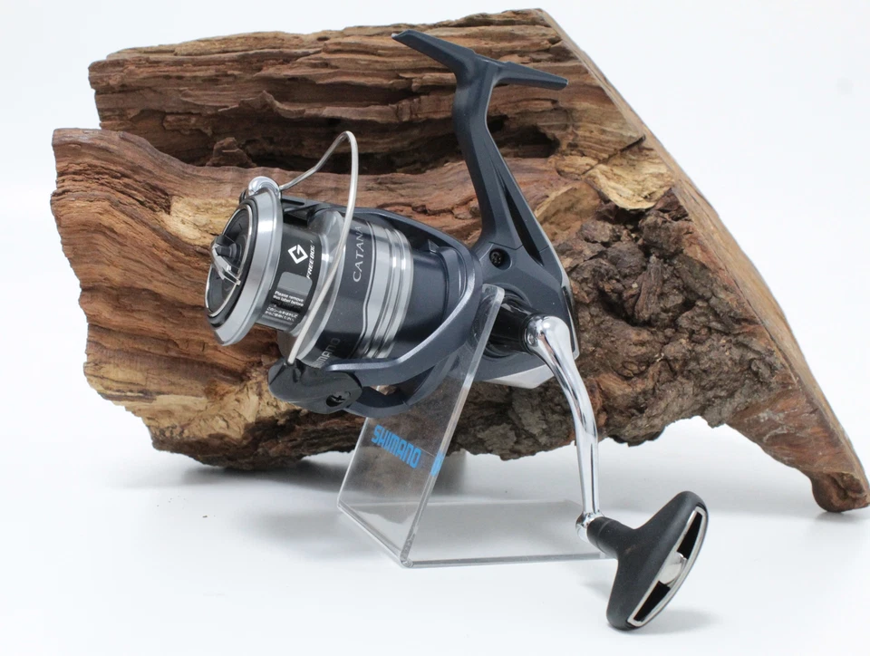 Shimano Catana FE 2500 C3000 4000 Spinning Reel Spinnrolle NEW OVP - Bild 1 von 1