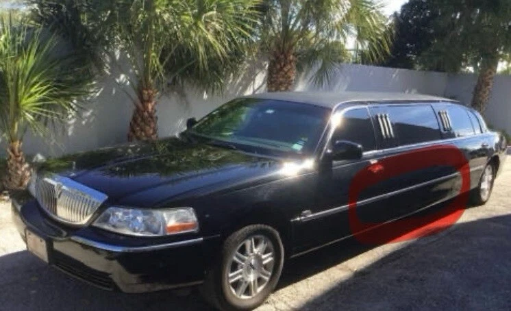 Lincoln Town Car Kristal Enterprise Limusina LH Lado del Conductor Moldura Inferior Negra Foto 1 de 4