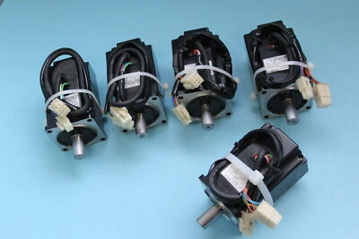 Yaskawa Ac Servo Motor SGM-02A312 200W, 1Pcs, Free Expedited Shipping - Image 1 of 4