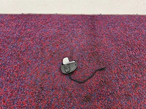 CHRYSLER 300 S 2014-2024 BOTÓN INTERRUPTOR PALANCA CAMBIO VOLANTE LADO DERECHO - Imagen 1 de 4