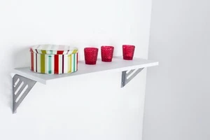 Avon 4 Matt White 90cm Wide Shelf Kit With Silver Effect Metal Brackets - Picture 1 of 3