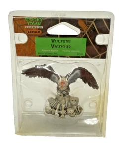 Lemax Spooky Town Halloween Collection Vulture Vautour Polyresin Figurine - Picture 1 of 9