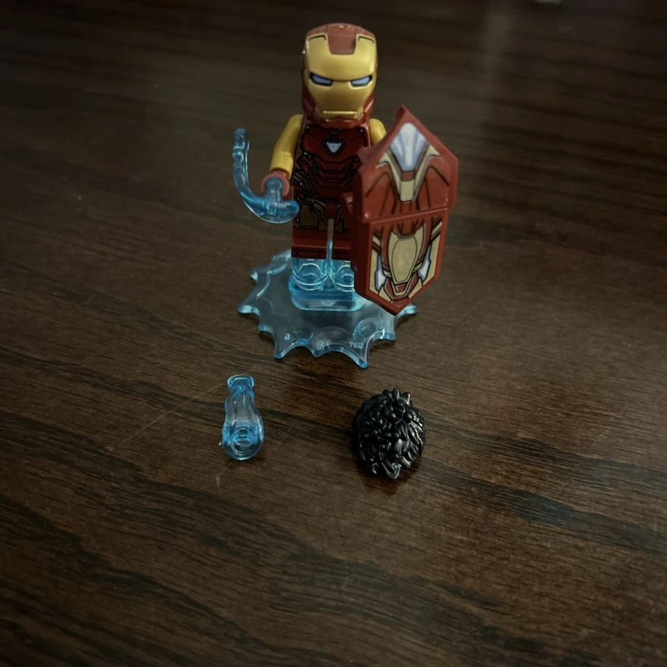 Lego Iron Man Mini figure 76192 - Image 1 of 1