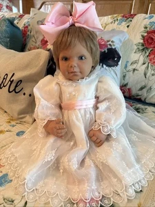 Lee Middleton Toddler Puppe - Bild 1 von 15