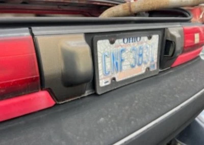 PANEL CENTRAL 88-91 Toyota Corolla PANEL DE MATRÍCULA CENTRAL TRASERO Negro Foto 1 de 4