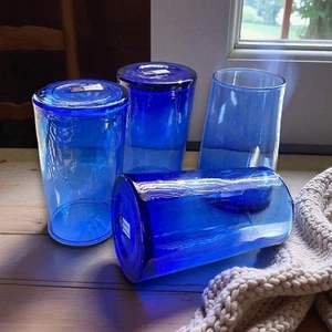 Juego de 4 vasos de vidrio azul marroquí reciclado en forma de cono - Imagen 1 de 7