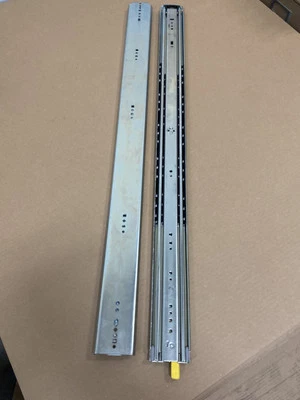 "2x) Rieles deslizantes de cajón de bloqueo Accuride C 9308-540D resistente 500 lb longitud 40""" Foto 1 de 4