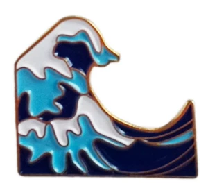 Hokusai Wellen Große Welle vor Kanagawa Japan Kunst 0,9" Emaille Pin Anstecker - Bild 1 von 1