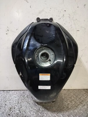 Suzuki GSXR 750 600 2011-2025 OEM tanque de gasolina tanque de combustible dañado abolladuras grandes, erupción  Foto 1 de 4