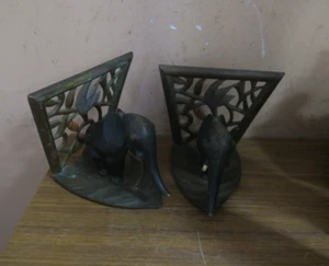 "Par de sujetalibros antiguos de hierro fundido o bronce estatua de elefante de 4" - Imagen 1 de 7