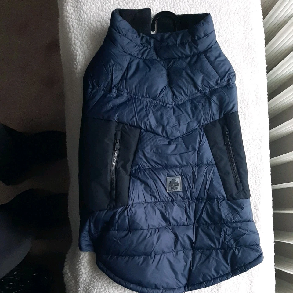 Abrigo acolchado acolchado para perro Pajar Pup XL azul marino nuevo con etiquetas Foto 1 de 4