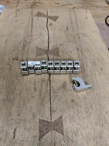 Lote de 10 - LA 250 Lay-In Lug Aluminio 6 AWG-250 MCM 250-6 CU9AL - Imagen 1 de 3