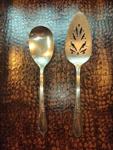 VTG Oneida Stainless Flatware A1 Plus 2 pc Serving Spoon & Slotted Pie knife - Picture 1 of 10