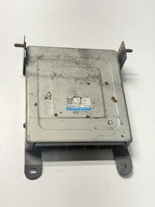 Mazda Protege 1.5 Liter Mitsubishi Engine Computer Z525-18-881 E2T84571T - Foto 1 di 3