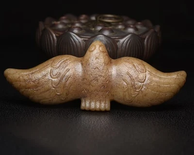 认证天然海天玉雕刻精美鹰精神雕像吊坠11138 — 第 1/4 张图片