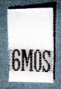 100 PCS WOVEN CLOTHING LABELS, SIZE TAGS - 6 MONTH - WHITE - Picture 1 of 1
