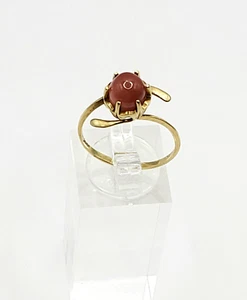 18K  - 750 YG Yellow Gold Vintage Antique Coral Ring -  Size 8.5 - Picture 1 of 11