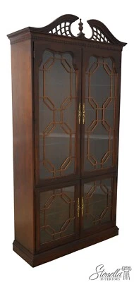 61982EC: THOMASVILLE Chippendale estilo cereza curiosidades vitrina Foto 1 de 4