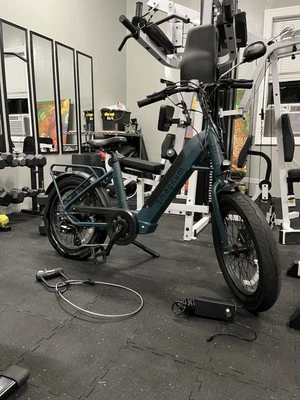 Bicicleta eléctrica Magnum: Pathfinder Ocean Color 48v 500w con bloqueo y cargador  Foto 1 de 4