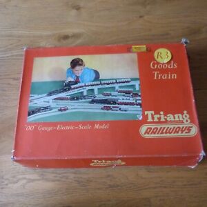 Triang R3 Goods Train Railway Set READ THE DESCRIPTION untested no power supply