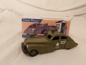 Dimestone Dreams 1:43 Scale Deluxe Plastic US Army car - Picture 1 of 1