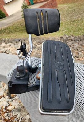 Yamaha VStar 950 2009-2017 OEM tablero derecho con pieza de brazo de freno #5S7-27420-00-00 Foto 1 de 4