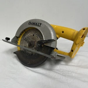 DEWALT DW939 6-1/2" 18V Volt Cordless Circular Saw, Bare Tool Working No Battery - Picture 1 of 9