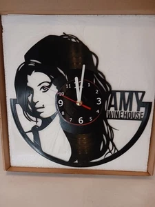 Amy Winehouse Vinyl Schallplatte Wanduhr Dekor Handarbeit - Bild 1 von 6