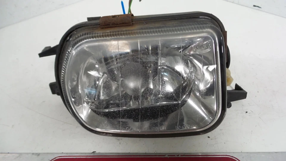 ANTI BROUILLARD AVANT GAUCHE Mercedes-Benz CLK (C209) 2005 A2038201156 - Photo 1/1