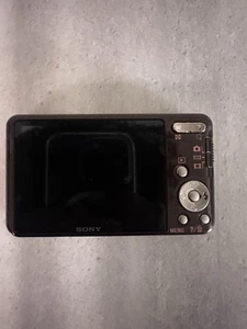 Sony Cyber-shot DSC-W570 16.1MP 5x Optical Zoom Digital Camera English Gold - Picture 1 of 11