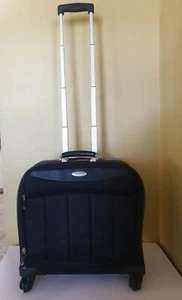 Samsonite Silhouette 10 Black 21" Carry-on Expandable Softside Spinner Suitcase - Picture 1 of 21