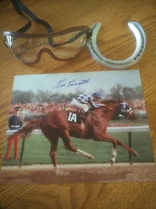 Secretariat signed goggles, photo  horseshoe (3 items signed !) RON TURCOTTE  - Picture 1 of 4