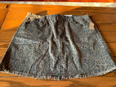 Mudd Juniors Skirt, Size 17, NWT - Image 1 of 3