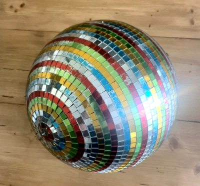 palla da discoteca in vetro colorato a mosaico vintage con rotore e proiettore - Immagine 1 di 4