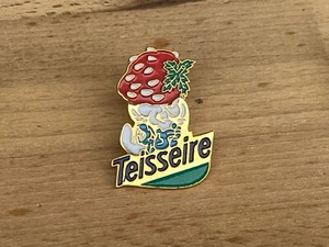 PINS PIN  BD SCHTRMOUPF SMURF TEISSEIRE FRAISE - Picture 1 of 1