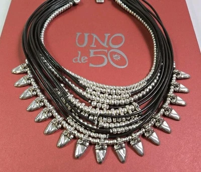 Gargantilla de cuero y plata UNO de 50 collar retirado 15" - 17" usado en excelente estado  Foto 1 de 3