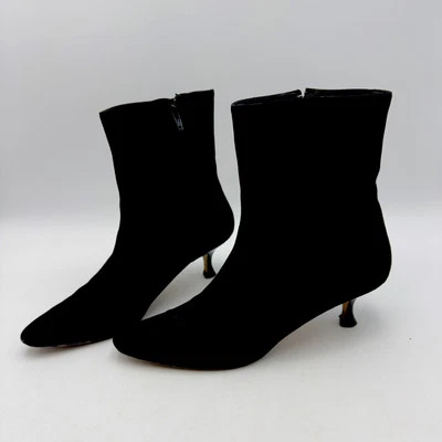 Botín corto Manolo Blahnik talla 40 1/2 negro punta gamuza tacón de gatito tobillo Foto 1 de 4