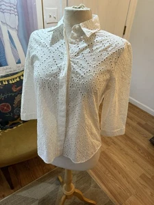 Zara Bluse bestickt Ösen 3/4 Arm Knopf S weiß Boho feminin Landhaus - Bild 1 von 4