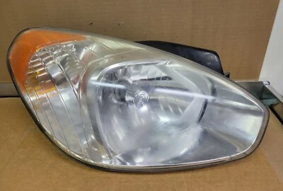HYUNDAI ACCENT 2006-2011 CONJUNTO DE FAROS LATERALES DERECHO/PASAJERO BUENAS PESTAÑAS Foto 1 de 4