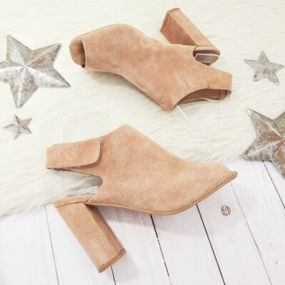 Jeffrey Campbell Baltimore Shooties Tostado Gamuza Cuero Bloque Tacón Peep Toe Botas Foto 1 de 4