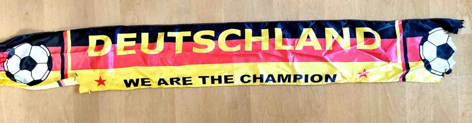 Fußball Deutschland  Fanschal "We are the Champion" Seide 126 x 19 cm - Bild 1 von 1