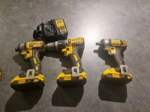 DEWALT Akku-Schlagschrauber, Kombi-Bohrschrauber & Schlagschrauber + SCHNELLER UK 🇬🇧 VERSAND! - Bild 1 von 6