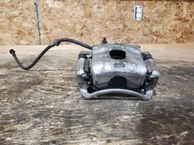 Pinza de freno delantera Nissan 240sx 180sx 1989-1994  Foto 1 de 4