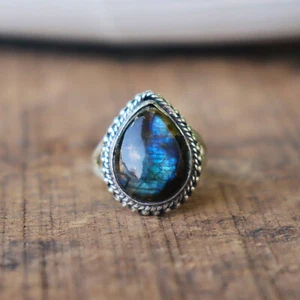 Natural Lebradorite Ring, 925 Silver Ring, Oval Cut Stone Ring, Beautiful Ring - Picture 1 of 4