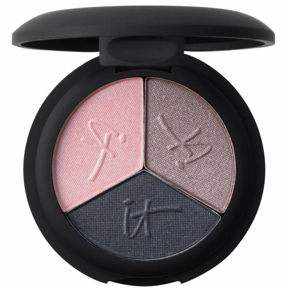 IT Cosmetics Anti-Aging Shadow Trio Pretty in Smoke & "No Tug" Shadow Brush NIB! - Image 1 of 2