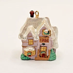 Hallmark Keepsake Ornamento Vecchio Villaggio Inglese Serie #1 Natale Holiday Mini - Foto 1 di 8