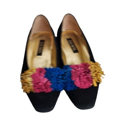 Женские праздничные слипоны Escada из черной замши и кожи с украшениями размер 7 - Изображение 1 из 4